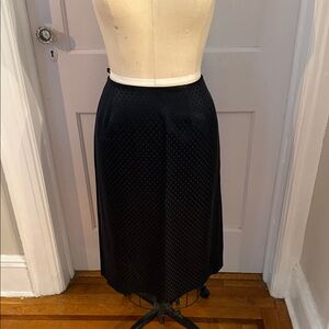Chic and Elegant Silk Vintage Kasper Black A-Line Skirt - Classic Women's Skirt
